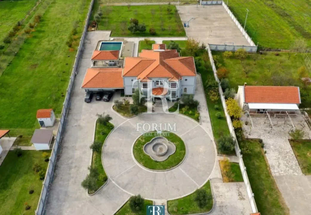 Sale, house, 560m², Begovina, Danilovgrad