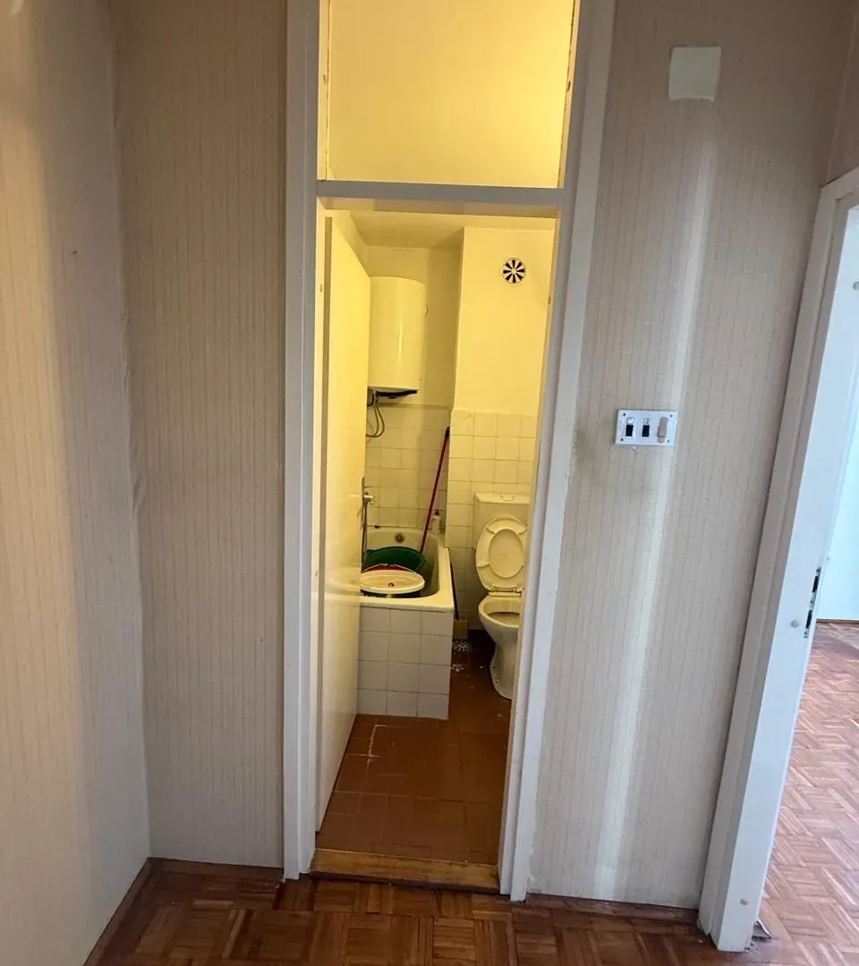 Prodaja, dvosoban stan, 66m², Centar, Bar