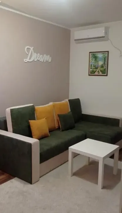 Rent, two bedroom apartment, 51m², Salajka, Novi Sad Sve Podlokacije