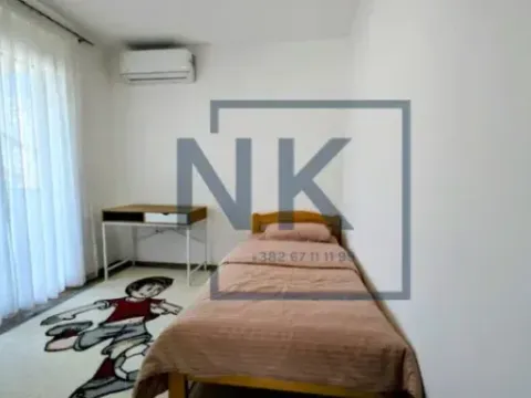 Izdavanje, trosoban stan, 90m², Zagorič, Podgorica - image 10