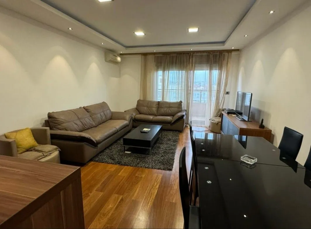 Izdavanje, dvosoban stan, 88m², Preko Morače, Podgorica