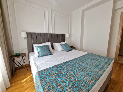 Izdavanje, jednosoban stan, 50m², Bečići, Budva - image 11