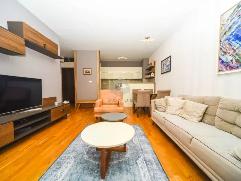 Prodaja, dvosoban stan, 63m², City Kvart, Podgorica - image 3