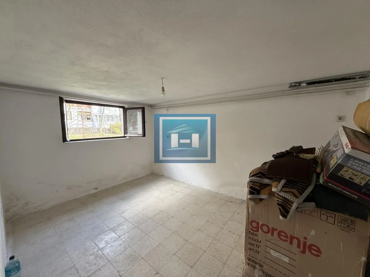 Sale, house, 257m², Strelište, Jagodina