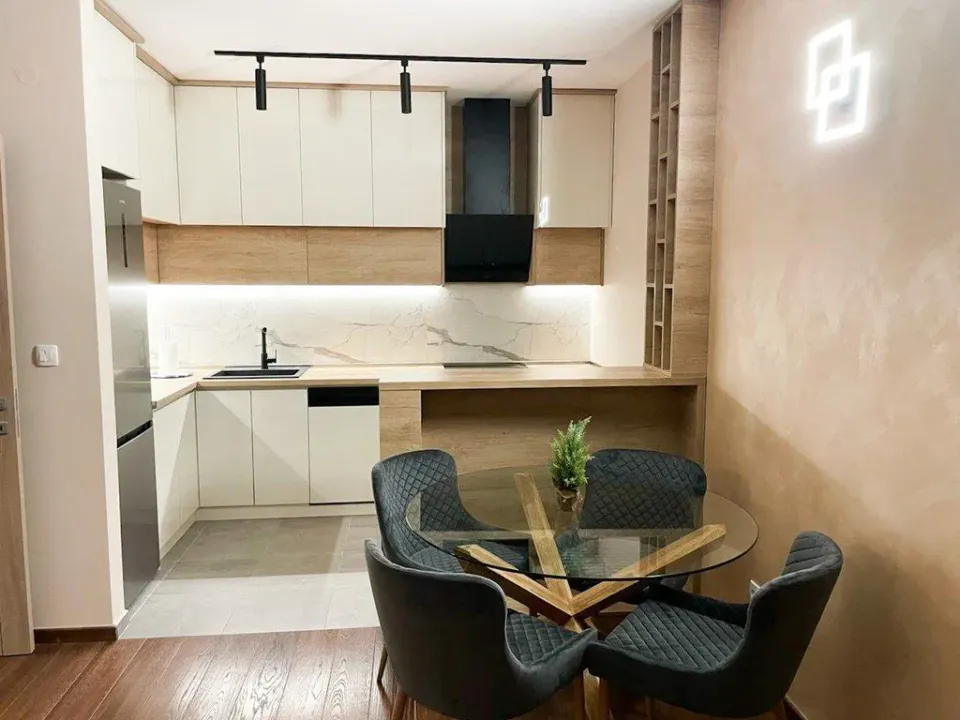 Izdavanje, dvosoban stan, 70m², Master Kvart, Podgorica