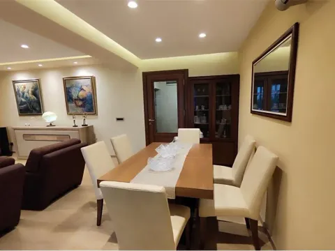 Izdavanje, dvosoban stan, 82m², Centar, Niš - image 14