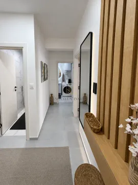 Izdavanje, dvosoban stan, 65m², Stari Aerodrom, Podgorica - image 10