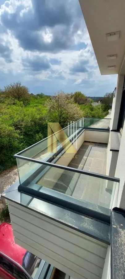 Prodaja, trosoban stan, 78m², Petrovaradin, Novi Sad