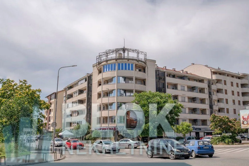 Izdavanje, dvosoban stan, 70m², Preko Morače, Podgorica
