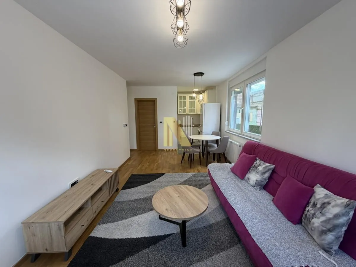 Izdavanje, jednosoban stan, 40m², Bulevar Evrope, Novi Sad Sve Podlokacije