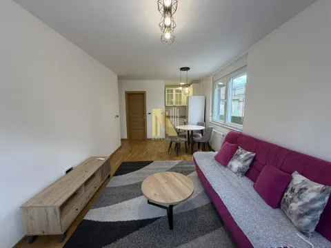 Izdavanje, jednosoban stan, 40m², Bulevar Evrope, Novi Sad Sve Podlokacije - image 2