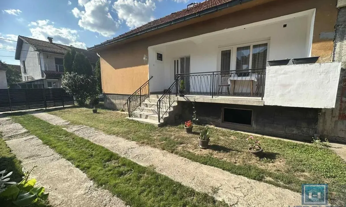 Sale, house, 215m², Ćuprija, Srbija