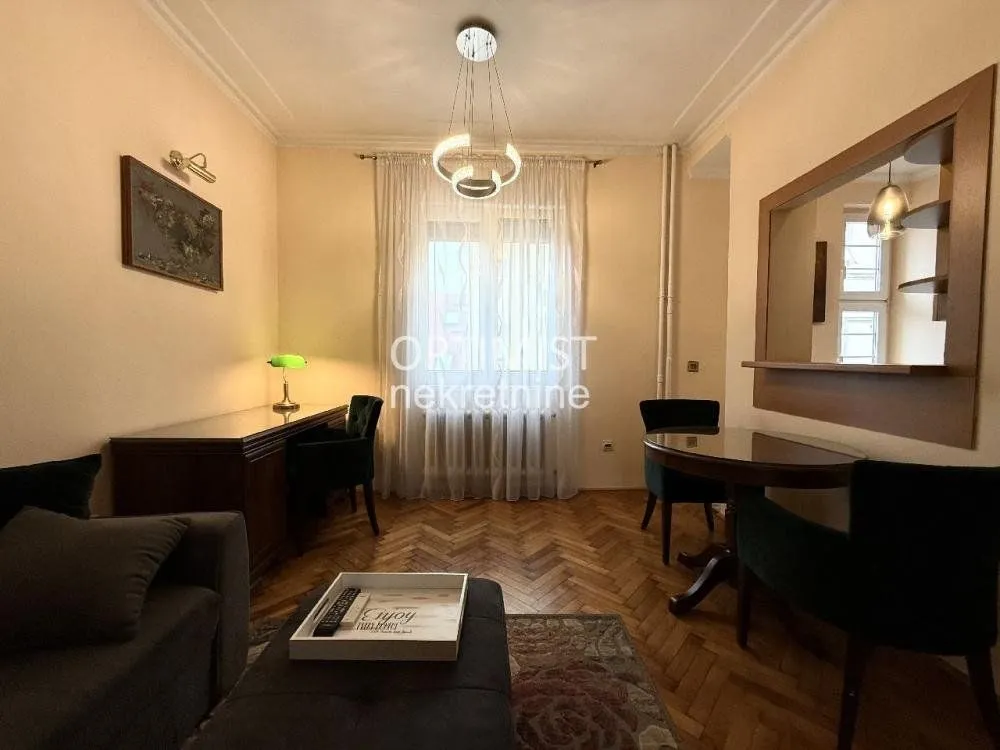 Izdavanje, dvosoban stan, 40m², Stari Grad, Beograd