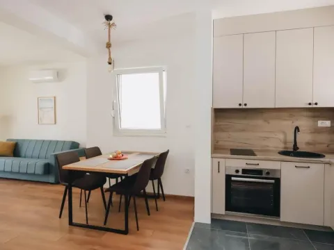 Prodaja, jednosoban stan, 46m², Bečići, Budva - image 1