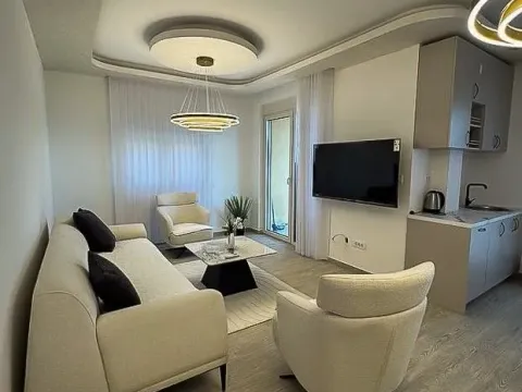 Prodaja, garsonjera, 75m², Bečići, Budva - image 2