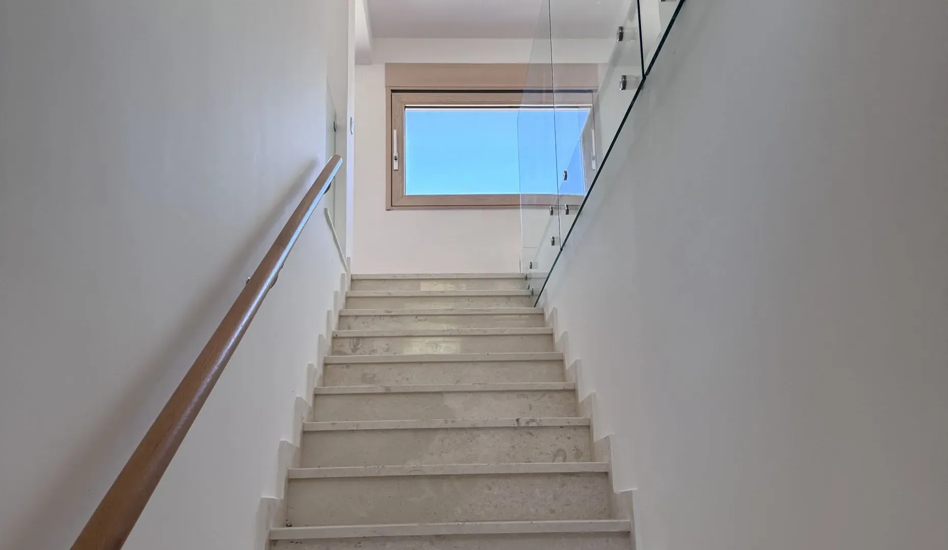 Prodaja, petosoban stan, 173m², Kotor, Crna Gora