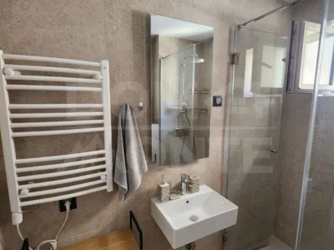 Izdavanje, jednosoban stan, 40m², Tivat, Crna Gora - image 7