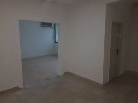 Prodaja, poslovni prostor, 49m², Autobuska stanica, Podgorica - image 5