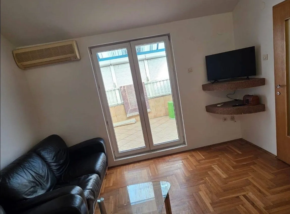 Prodaja, dvosoban stan, 53m², Krivi Most, Podgorica