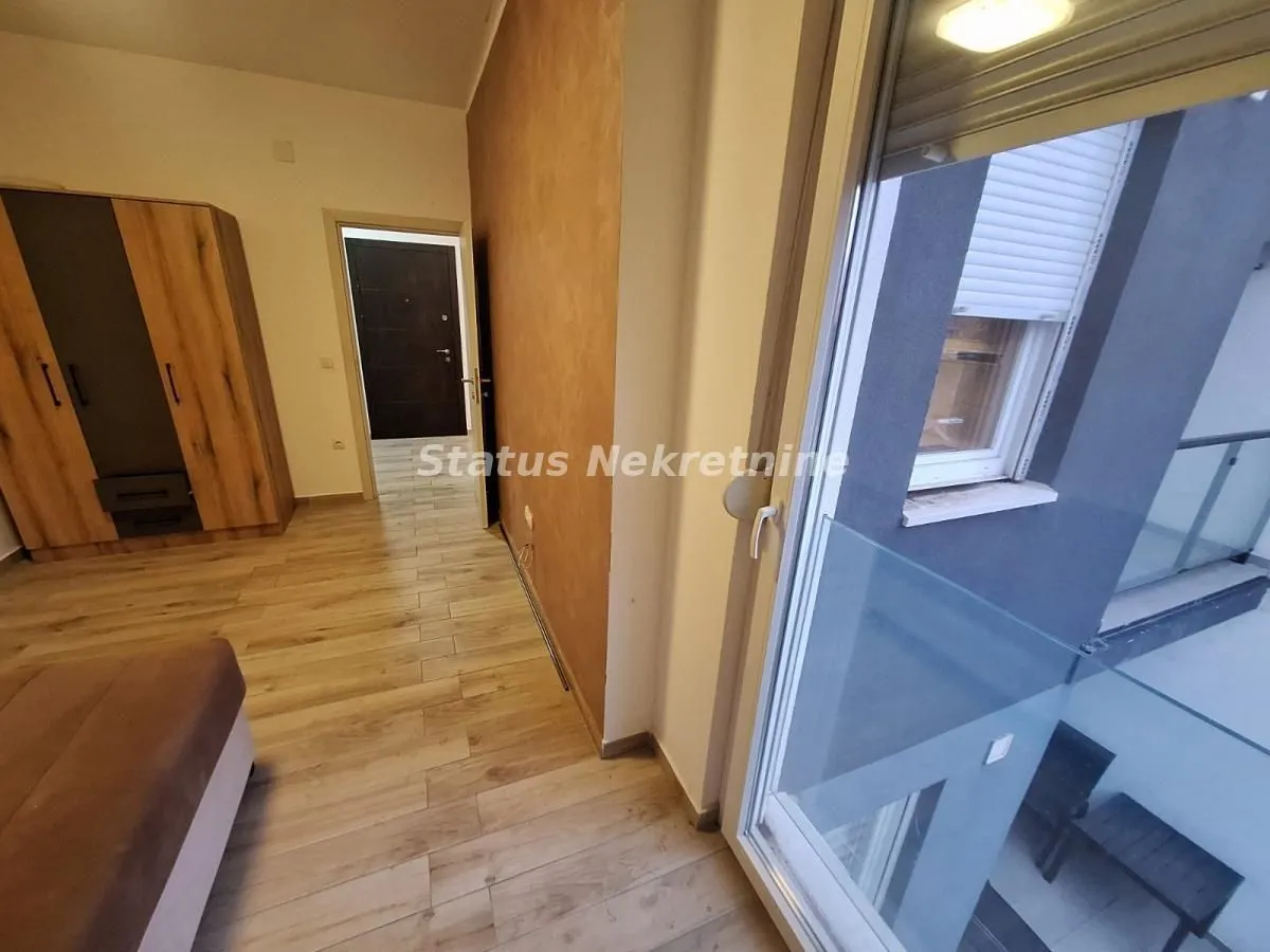 Prodaja, jednosoban stan, 46m², Centar, Inđija
