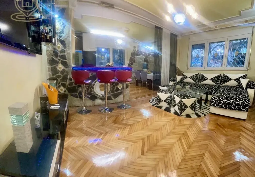 Prodaja, dvosoban stan, 42m², Karaburma, Palilula Sve Podlokacije