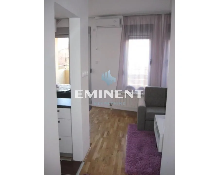 Rent, apartment, 32m², Vračar Sve Podlokacije, Beograd
