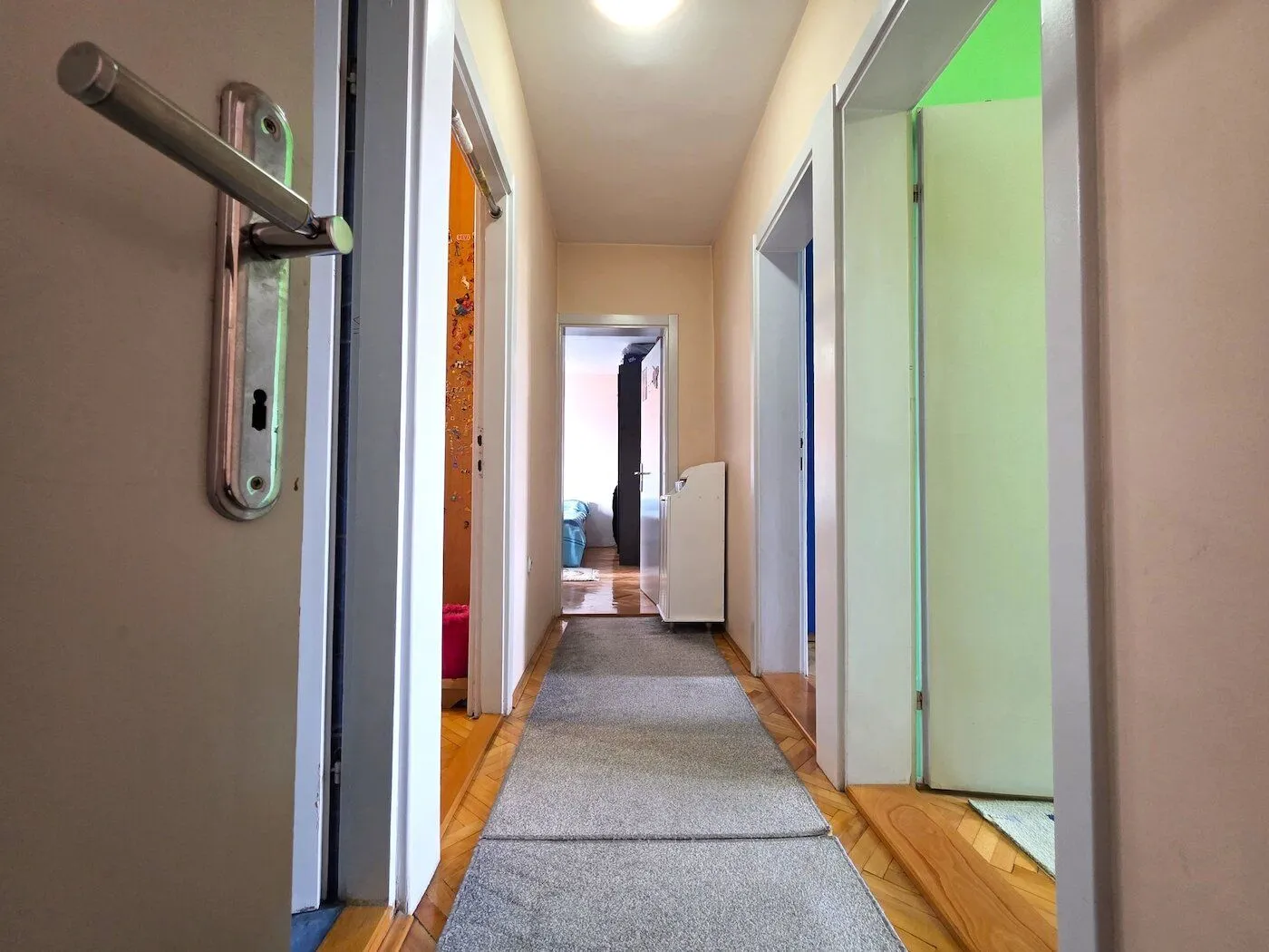 Prodaja, stan, 92m², Gintaš, Podgorica