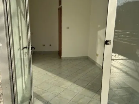 Izdavanje, poslovni prostor, 12m², Zabjelo, Podgorica