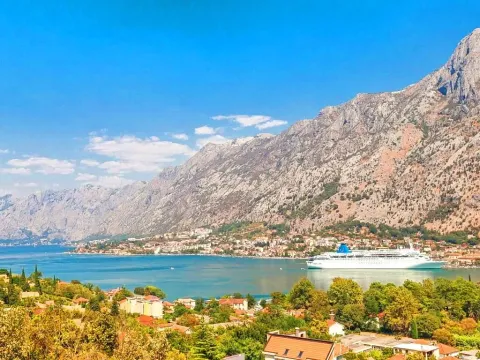 Prodaja, stan, 150m², Kotor, Crna Gora - image 13