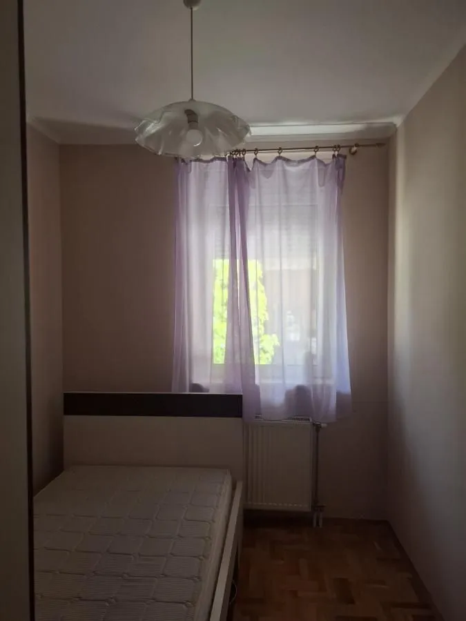 Izdavanje, jednosoban stan, 31m², Sajmište, Novi Sad