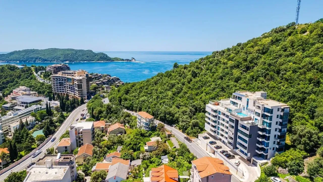 Prodaja, trosoban stan, 90m², Bečići, Budva