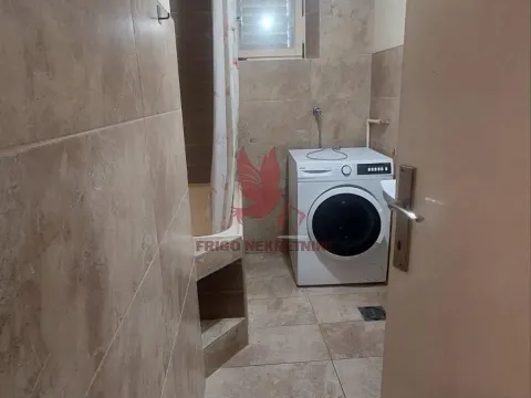 Sale, house, 210m², Medjulužje, Mladenovac - image 13