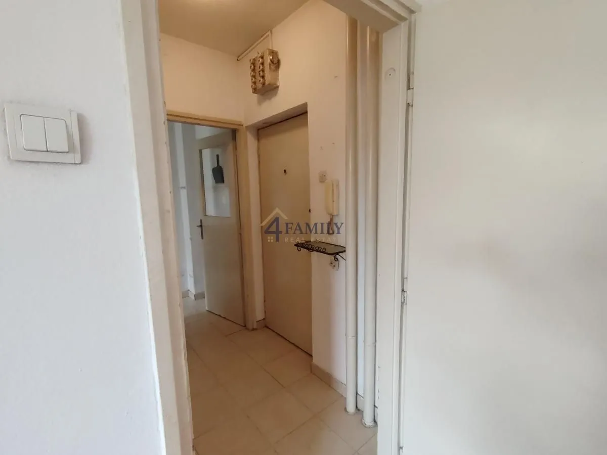 Prodaja, jednosoban stan, 35m², Novi Beograd Blok 4, Novi Beograd Sve Podlokacije