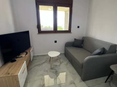 Izdavanje, jednosoban stan, 30m², Stari Bar, Bar - image 6