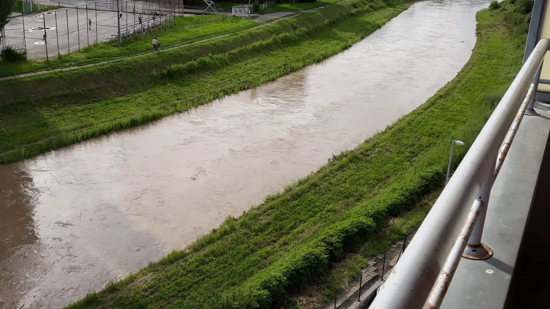 Izdavanje, dvosoban stan, 61m², Aqua park, Jagodina