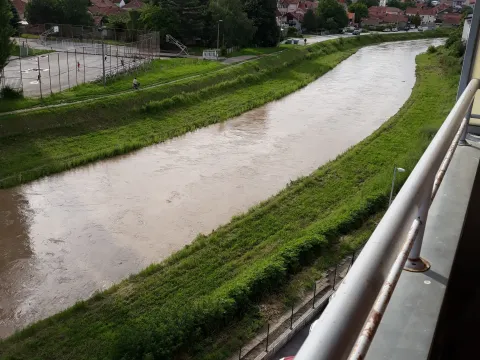 Izdavanje, dvosoban stan, 61m², Aqua park, Jagodina - image 12