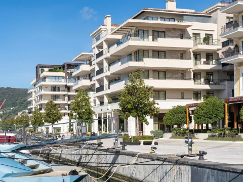 Prodaja, stan, 236m², Porto Montenegro, Tivat - image 20