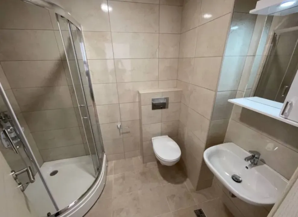 Izdavanje, jednosoban stan, 44m², Budva, Crna Gora