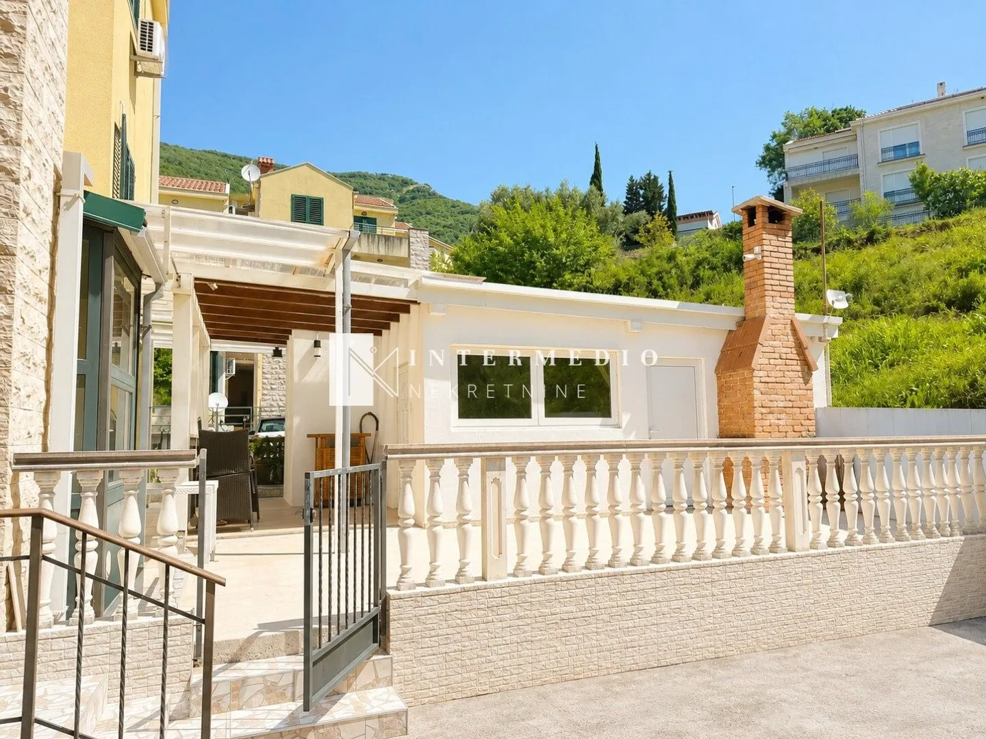Prodaja, trosoban stan, 114m², Đenovići, Herceg Novi
