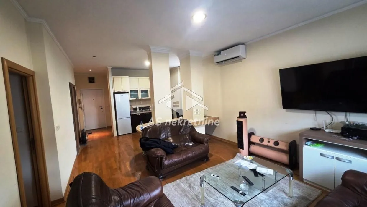 Rent, three bedroom apartment, 65m², Stari Grad, Beograd