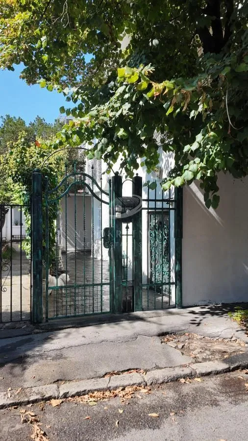 Sale, house, 200m², Lekino Brdo, Voždovac Sve Podlokacije