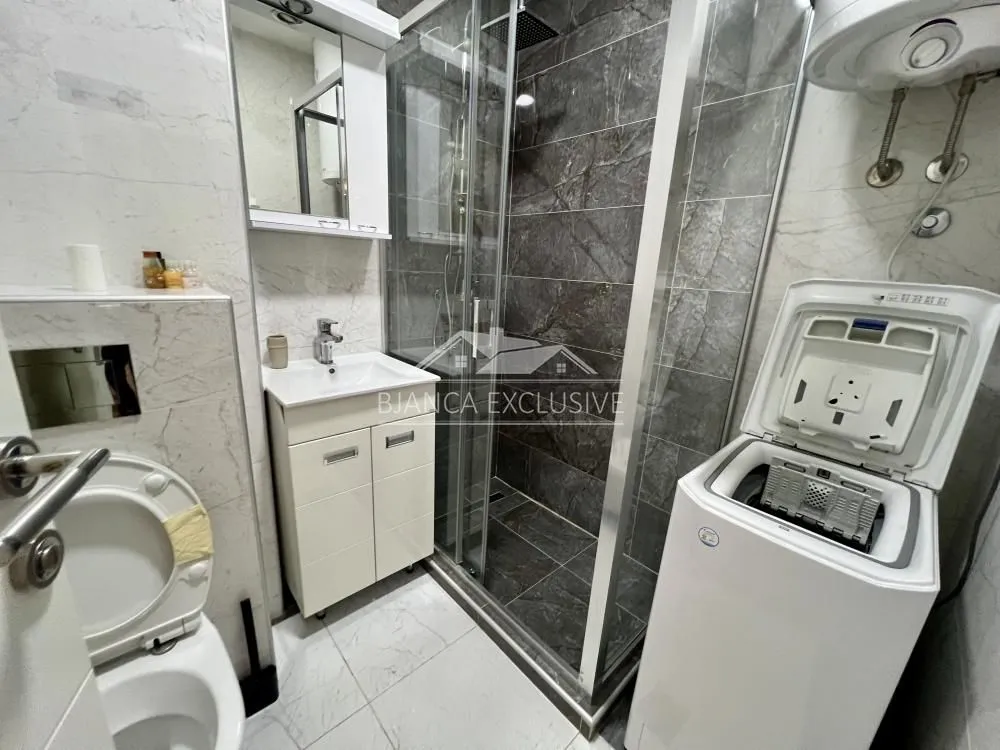 Sale, three bedroom apartment, 72m², Savski Venac, Beograd