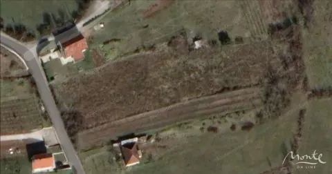 Pogled iz vazduha na zemljište i okolne objekte. - image 3