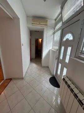 Prodaja, dvosoban stan, 42m², Slavija, Vračar Sve Podlokacije - image 5