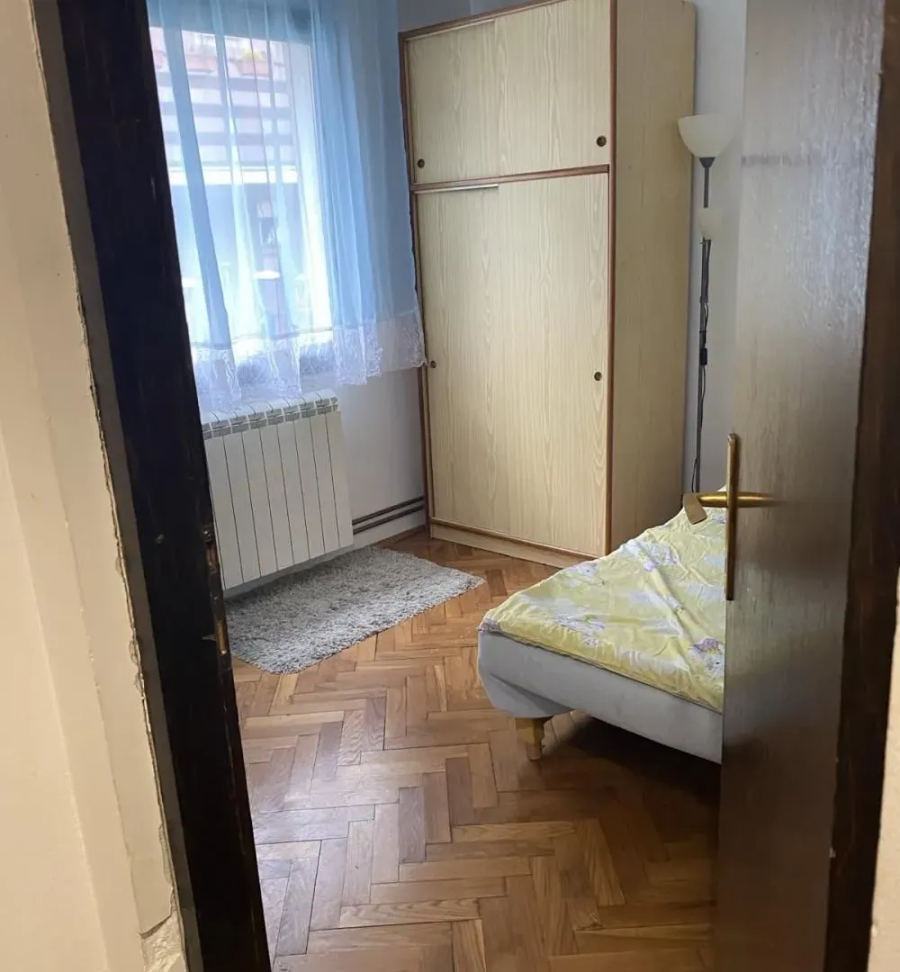 Izdavanje, kuća, 83m², Čukarica, Beograd