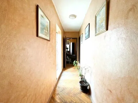 Prodaja, dvosoban stan, 77m², Centar, Podgorica - image 9