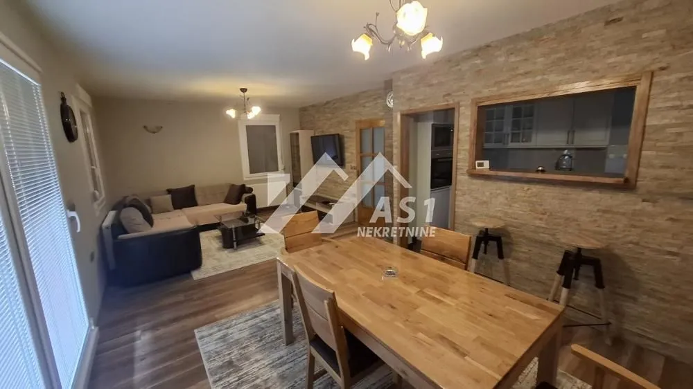 Izdavanje, kuća, 125m², Sajlovo, Novi Sad Sve Podlokacije