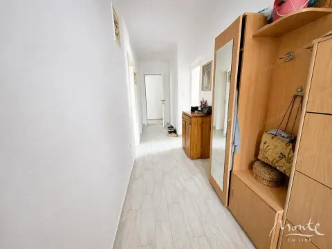 Prodaja, kuća, 320m², Centar, Podgorica - image 18