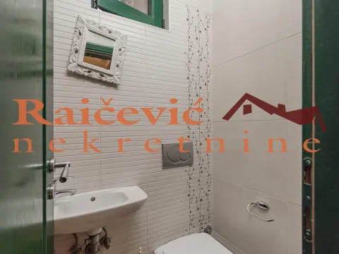 Rent, office space, 152m², Voždovac Sve Podlokacije, Beograd - image 9
