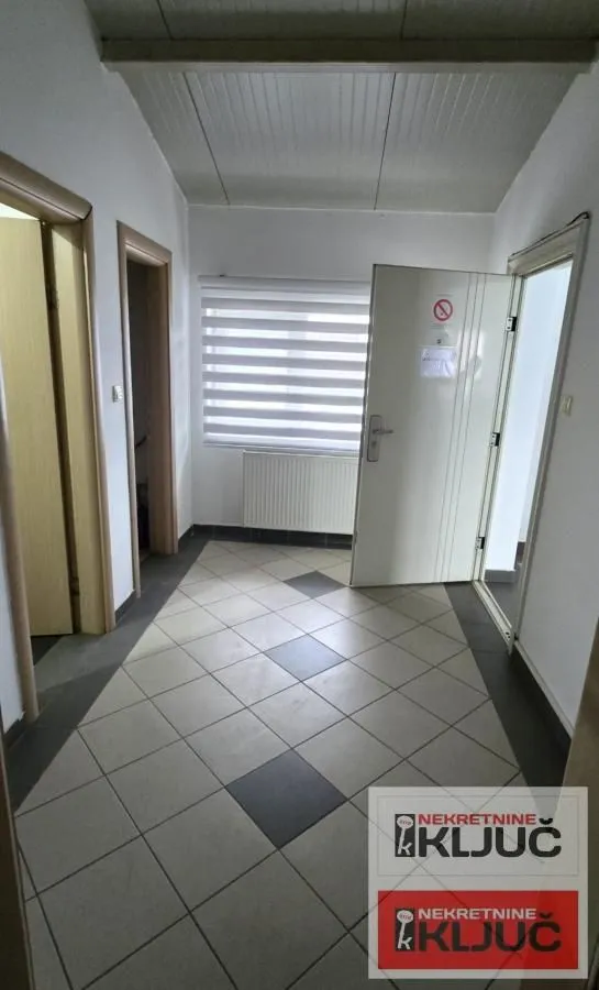 Rent, office space, 450m², Veternik, Novi Sad Sve Podlokacije